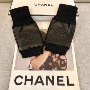 Chanel Leather Gloves Woman
