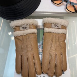 UGG Sheepskin Gloves Woman