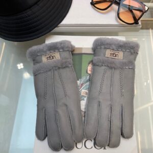 UGG Sheepskin Gloves Woman