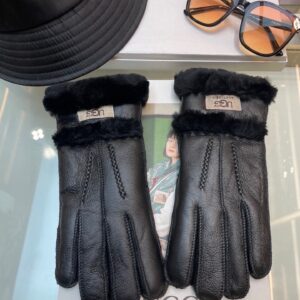 UGG Sheepskin Gloves Woman