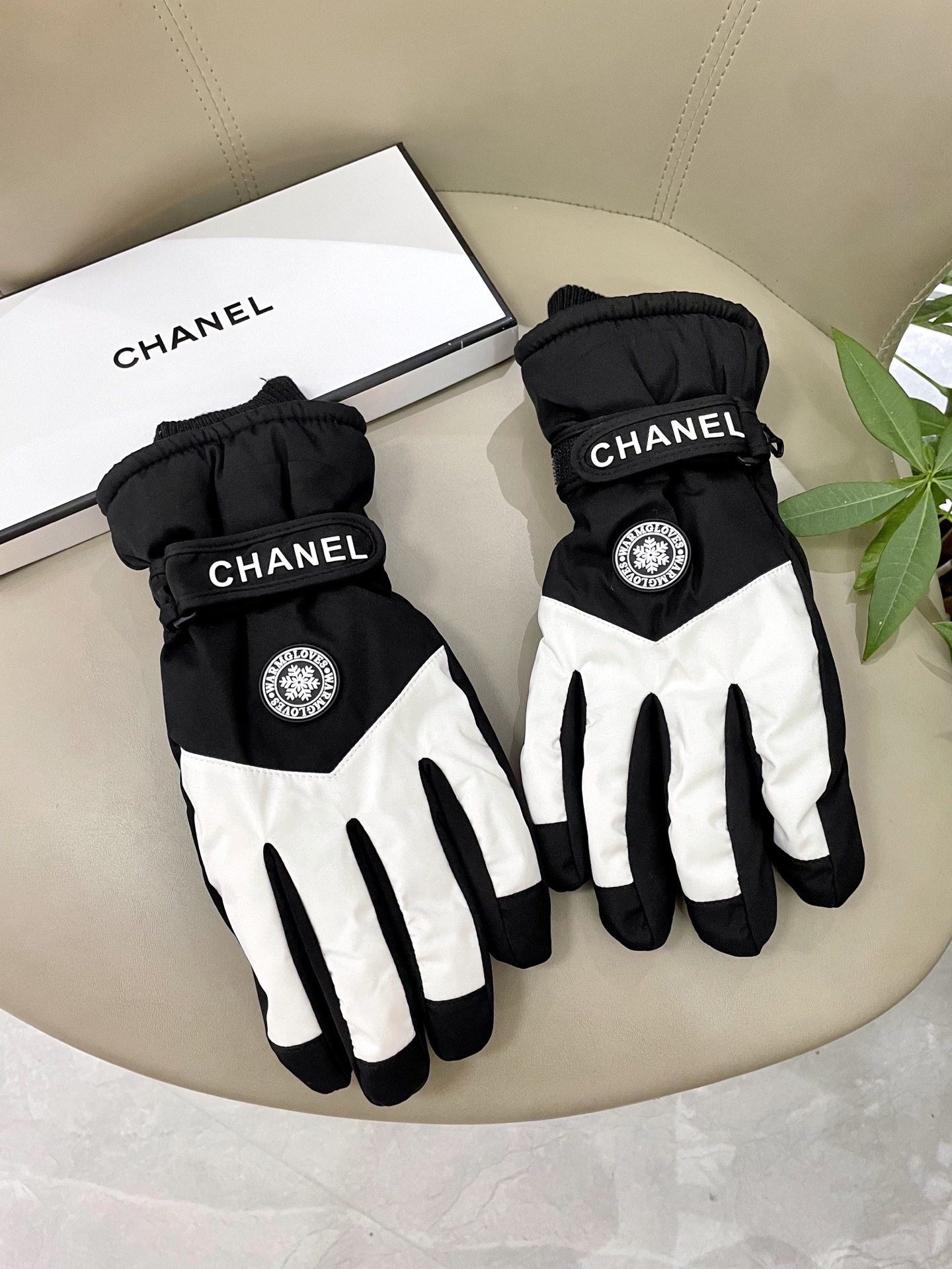Chanel Leather Gloves Man Chanel Leather Gloves Man
