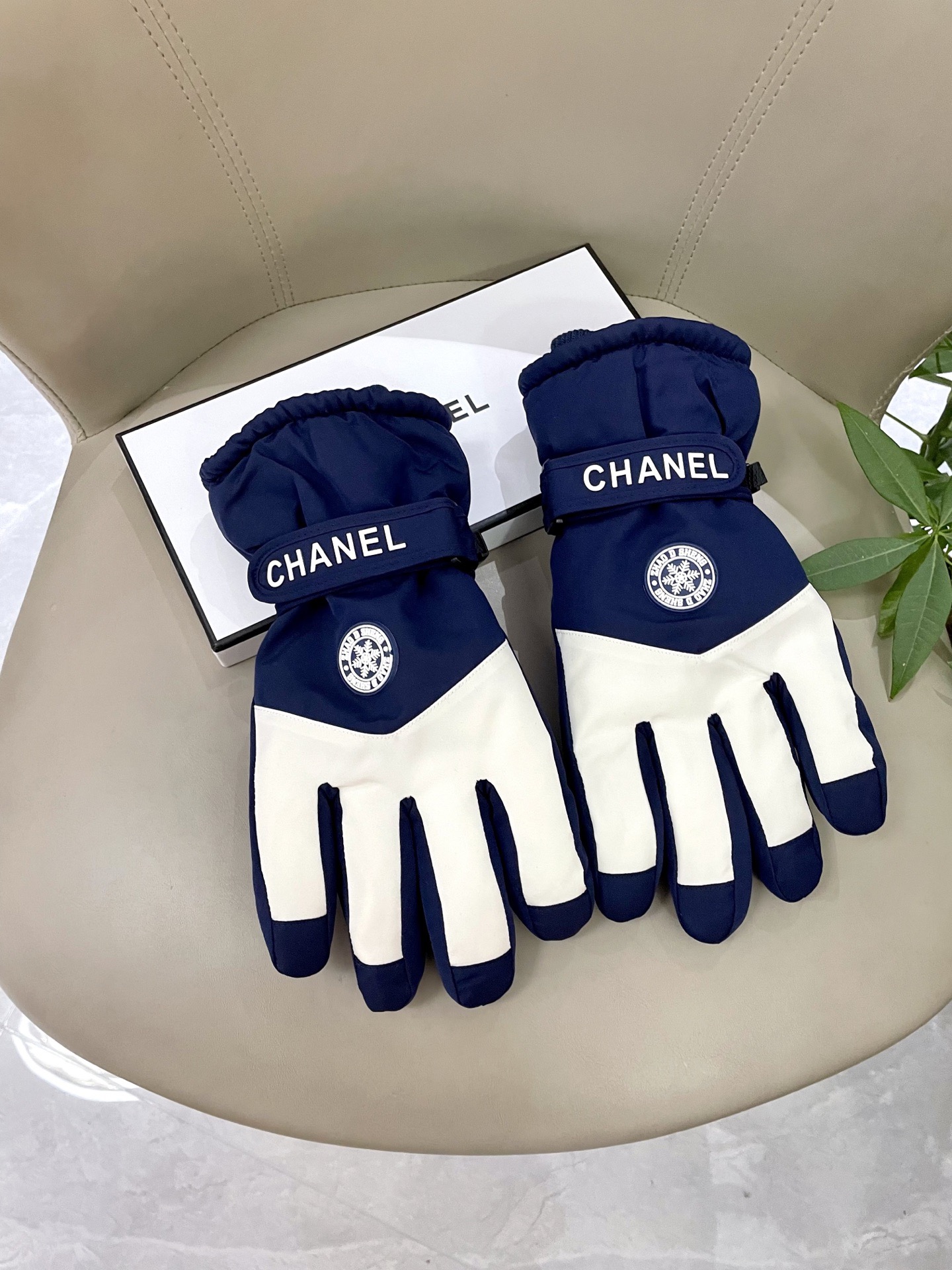 Chanel Leather Gloves Man Chanel Leather Gloves Man