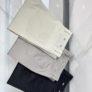 Burberry Slacks Size: 30-38