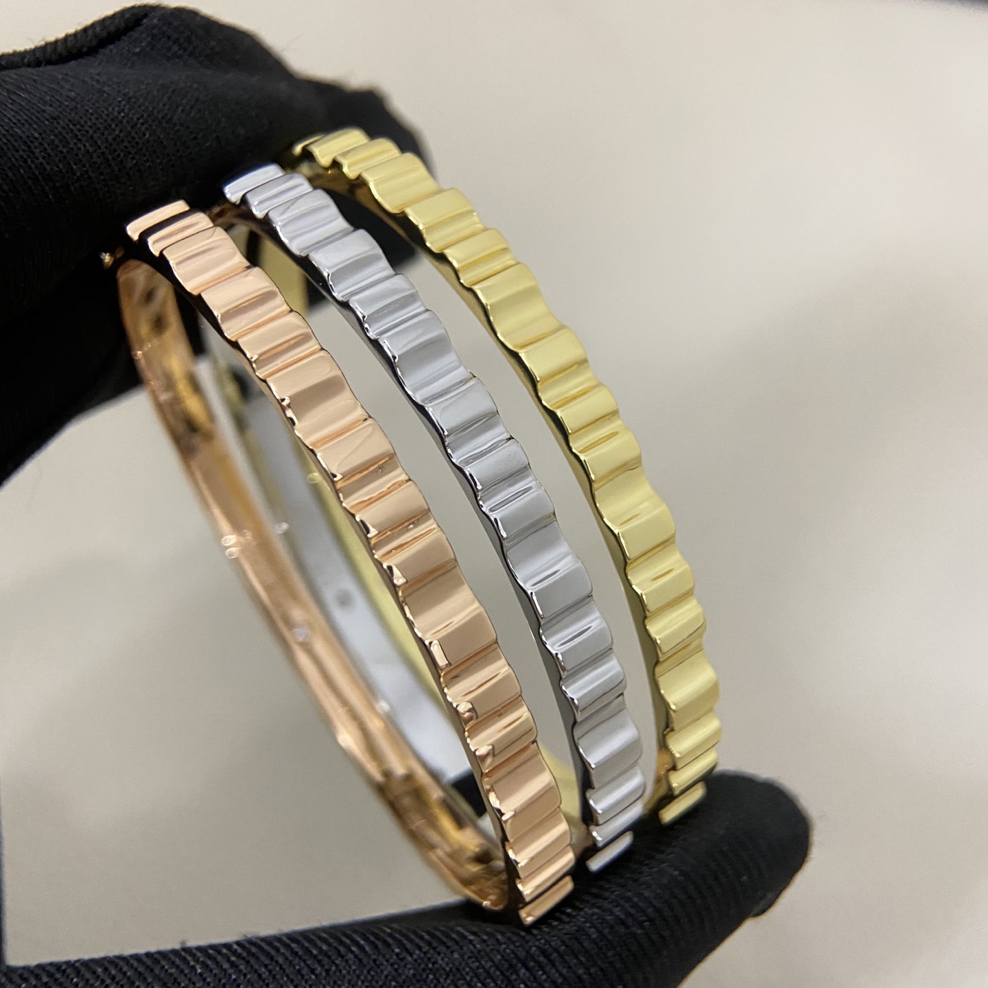 De Beers Polished Piano Bracelet