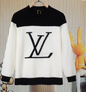 Click to view full screen Louis Vuitton Sweater photo review