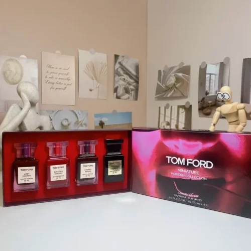 Click to view full screen Tom Ford perfume photo review