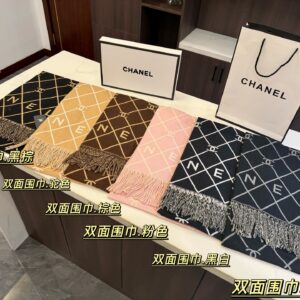 CHANEL Scarf