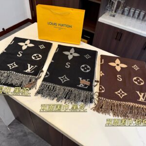 LV Scarf