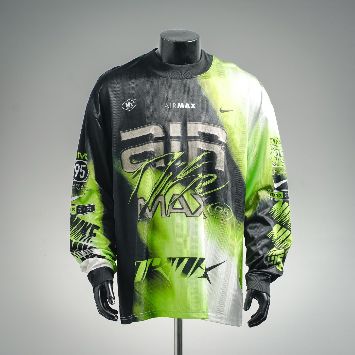 Nike Long Sleeve T-Shirt