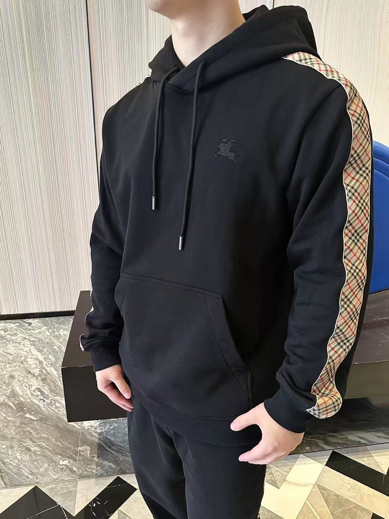 Burberry hoodie