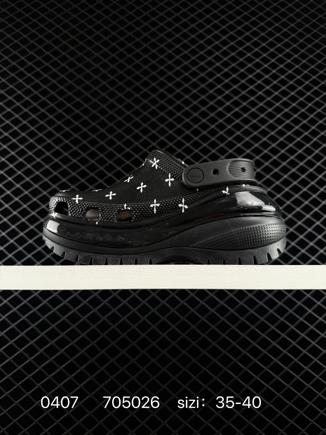 Crocs Classic Clog Sandals SIZE:35-40