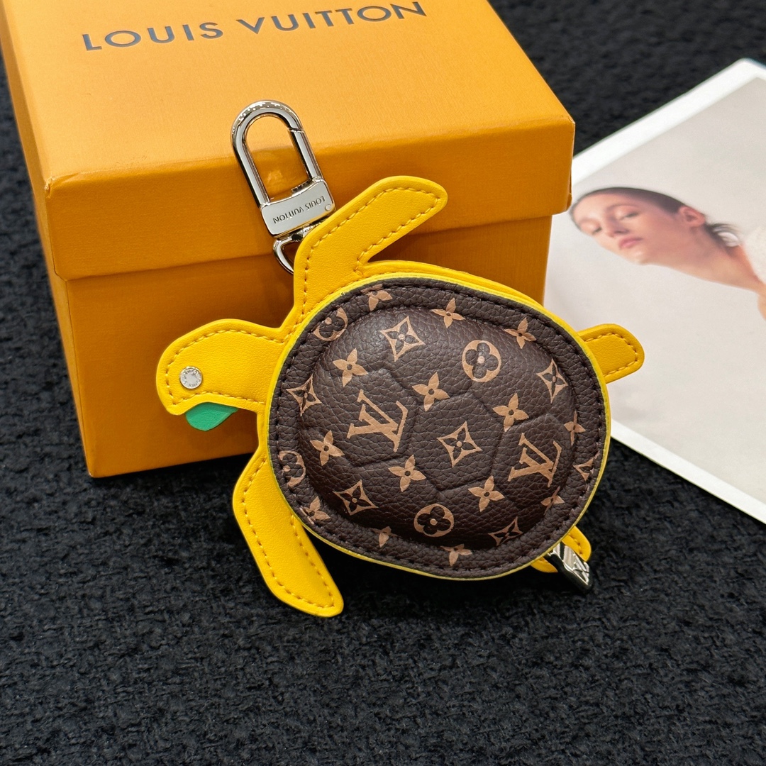 Louis Vuitton Turtle Pouch Louis Vuitton Turtle Pouch