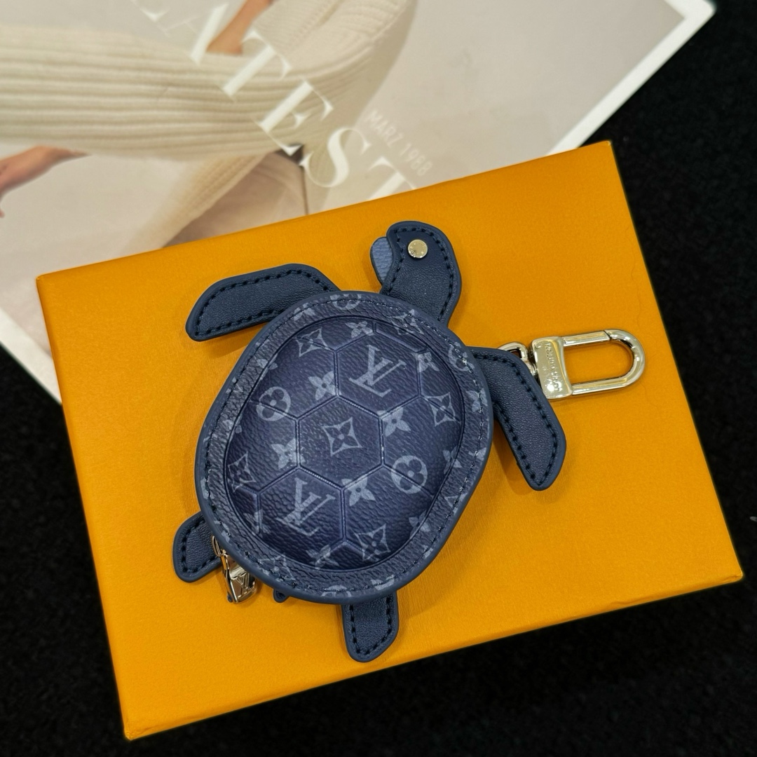 Louis Vuitton Turtle Pouch Louis Vuitton Turtle Pouch