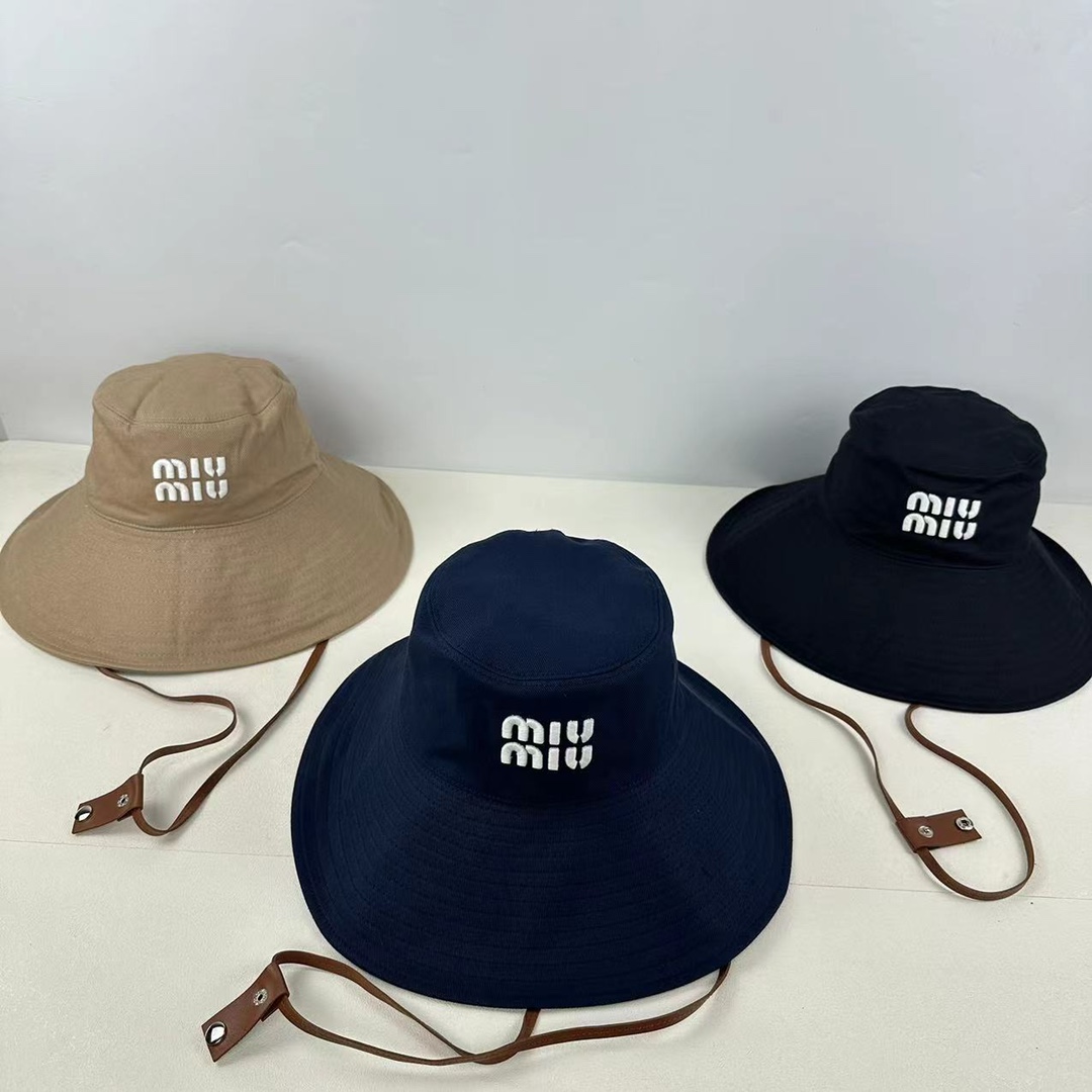 Miu Miu Bucket Hat Fashion Classic