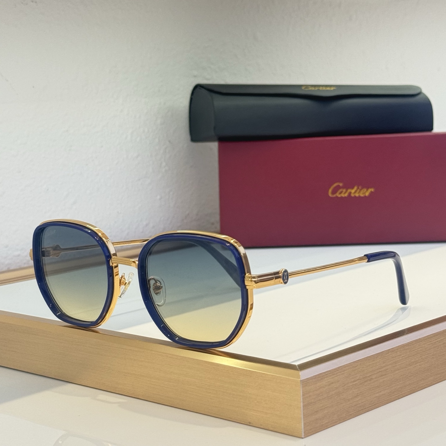 Cartier Model: CT0806S Size: 55-21-142