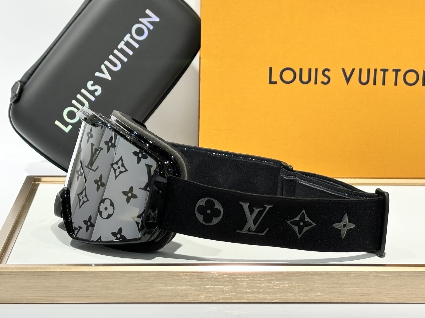 LV